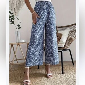 Derek Heart Floral Capris